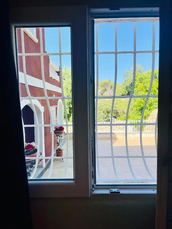 The Red Farm Relais & Spa Iklin Hotel