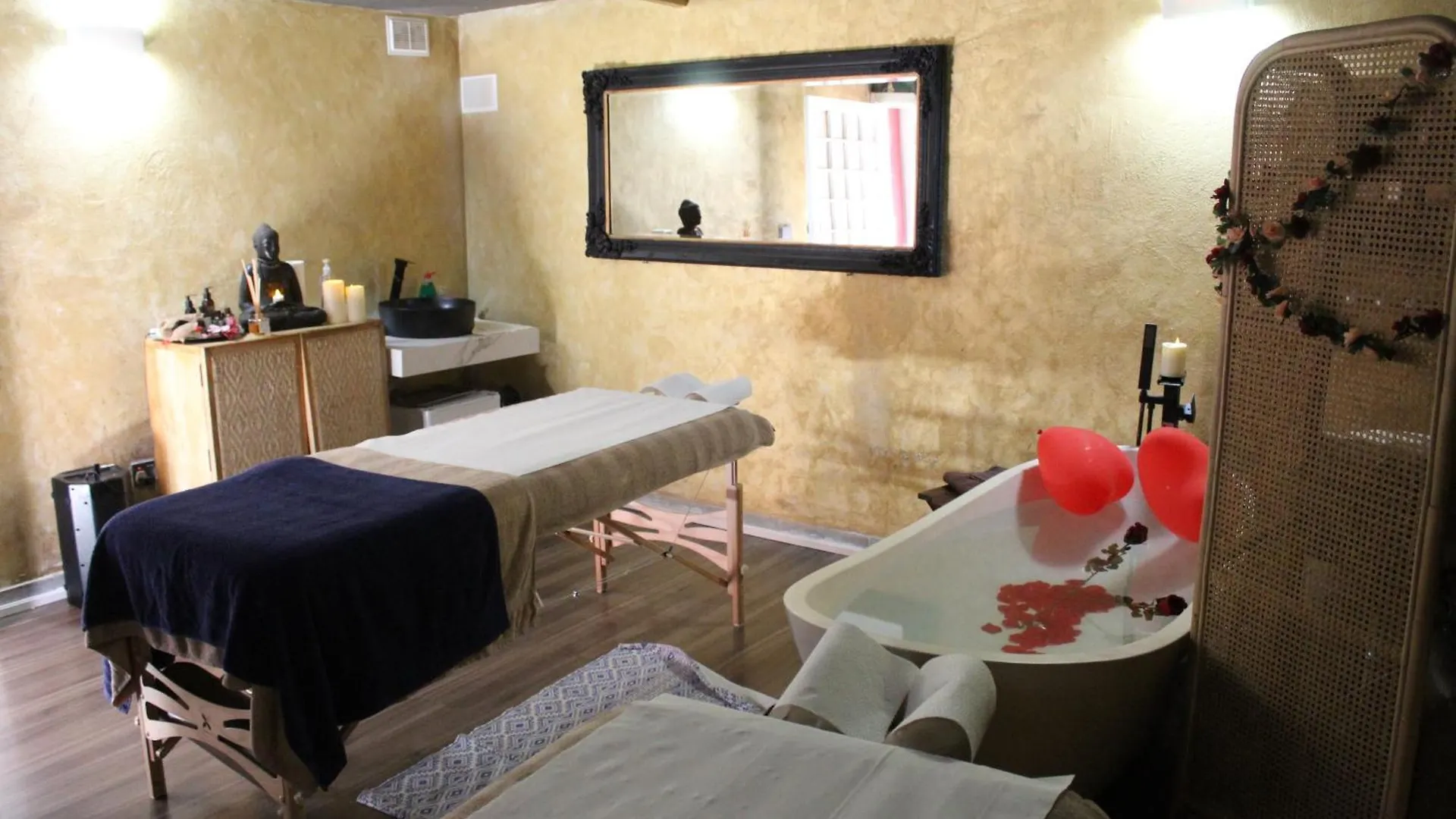 The Red Farm Relais & Spa Iklin 0*,
