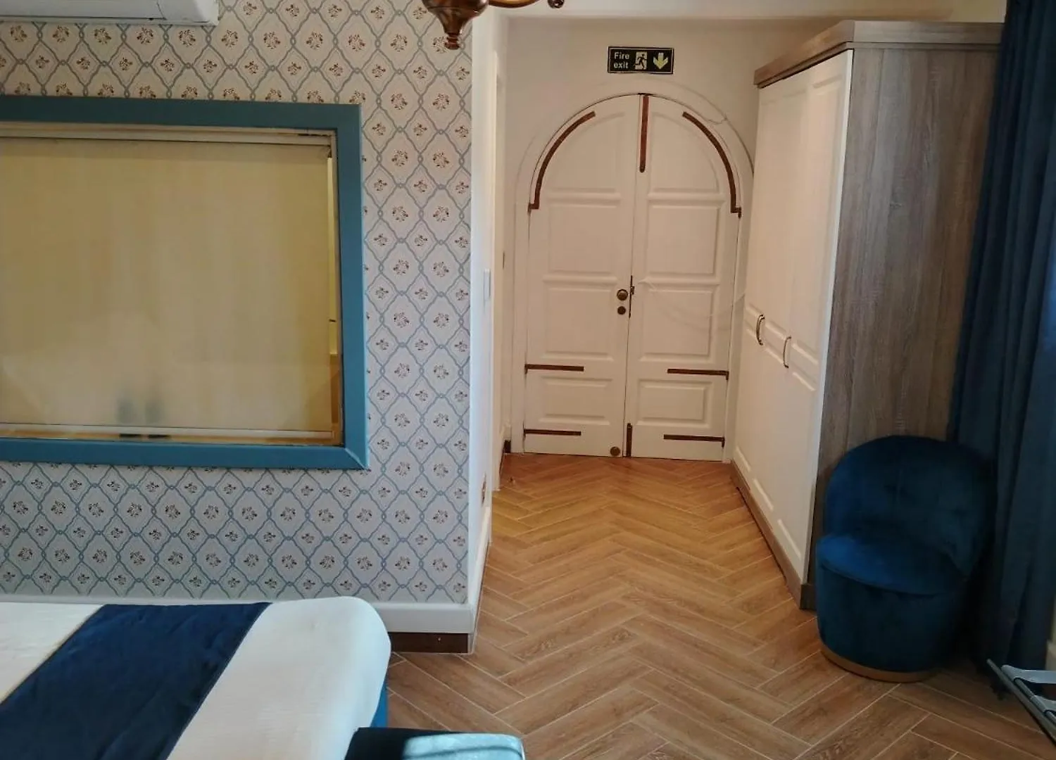 The Red Farm Relais & Spa Iklin 0*,