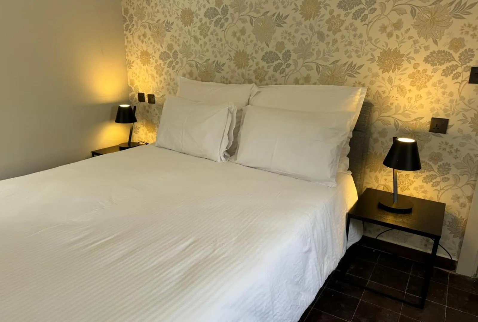 The Red Farm Relais & Spa Iklin